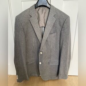 Hugo Boss Men’s Grey pinstripe 2 button blazer - size 42R